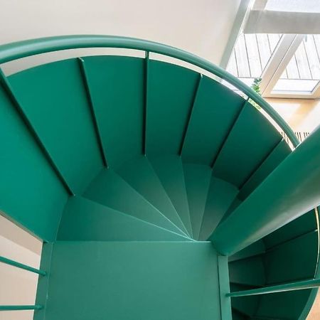 Apartamento Designer Loft In The City Center Riga Exterior foto