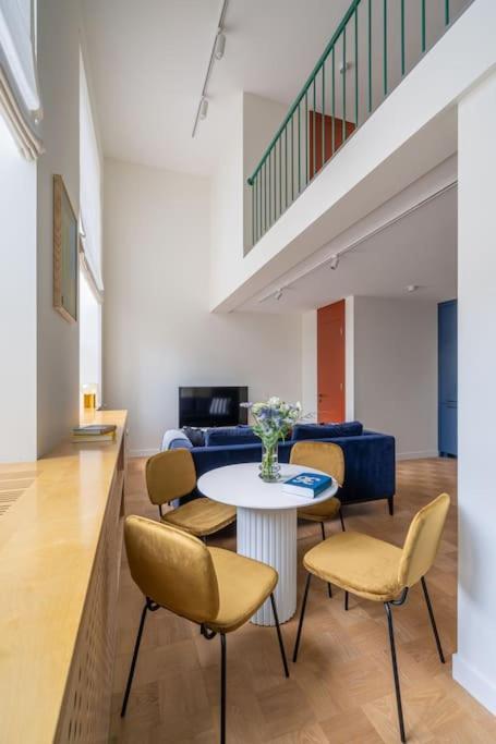 Apartamento Designer Loft In The City Center Riga Exterior foto