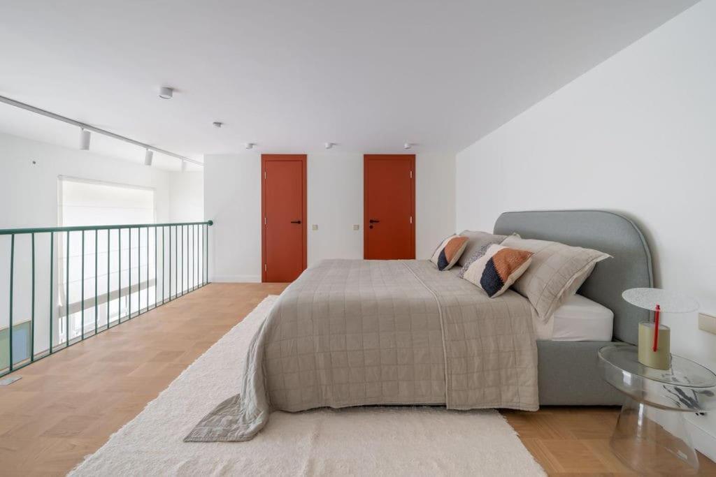 Apartamento Designer Loft In The City Center Riga Exterior foto